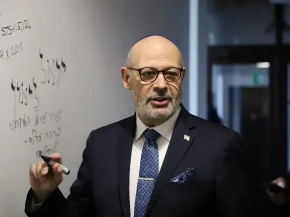 posol-izrayilyu-vchergove-zaklikav-ukrayinu-priynyati-viznachennya-antisemitizmu