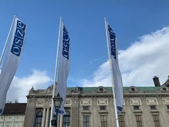 rosiya-vidmovilas-brati-uchast-u-zustrichi-krayin-obsye-i-vidpovidati-za-naroschuvannya-sil-na-kordonakh-ukrayini