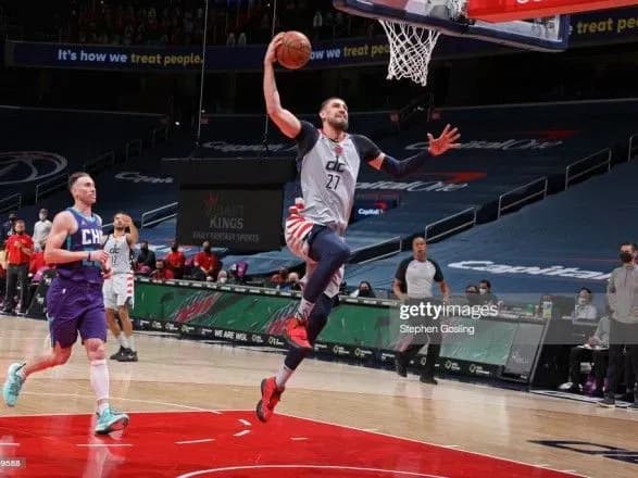 desyat-pidbiran-ukrayintsya-dopomogli-vashingtonu-zdobuti-peremogu-u-gri-nba