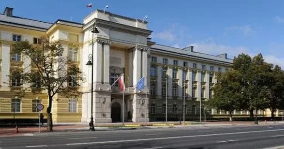 premyer-polschi-sklikaye-terminove-zasidannya-vishegradskoyi-chetvirki-cherez-diyi-rf