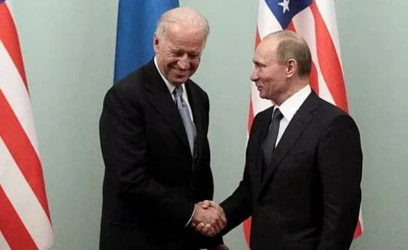 u-bilomu-domi-pidtverdili-pidgotovku-zustrichi-baydena-i-putina