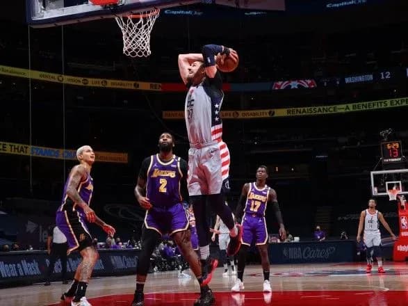 rezultativniy-vistup-lenya-dopomig-vashingtonu-obigrati-chinnogo-chempiona-nba