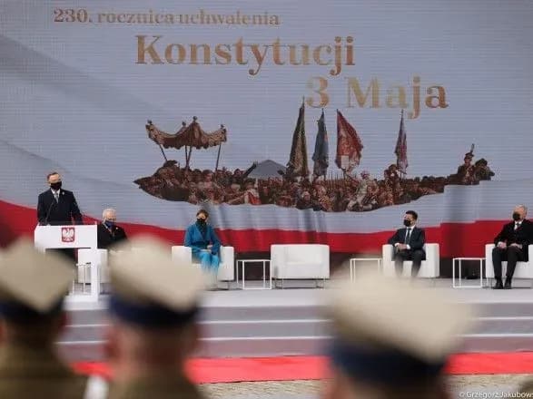 zelenskiy-i-4-lideri-yes-pidpisali-deklaratsiyu-zgadali-pro-teritorialnu-tsilisnist-i-pidtrimku-ustremlin-krayin