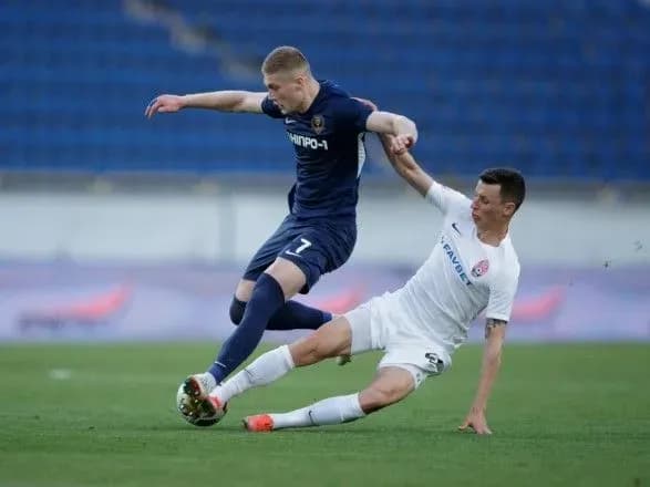zorya-obigrala-dnipro-1-ta-garantuvala-medali-v-upl