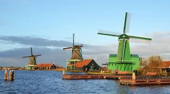 10-travnya-sogodni-vidznachayut-vsesvitniy-den-vitryaka-ta-khliboroba