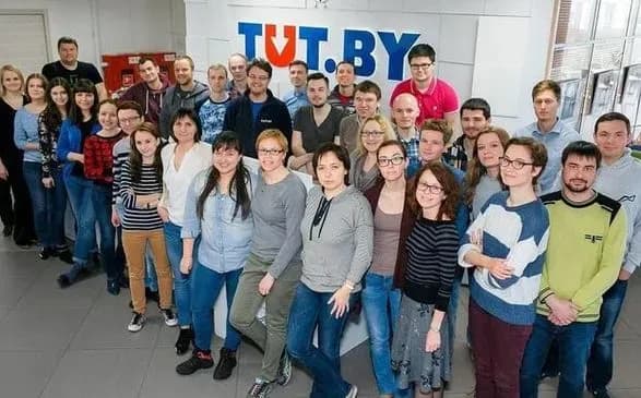 politsiya-bilorusiyi-zatrimala-11-spivrobitnikiv-opozitsiynogo-zmi