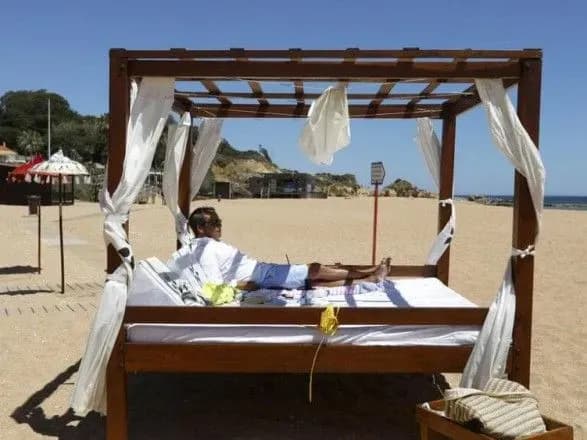 avstriya-i-litva-vveli-zeleni-pasporti-u-zakriti-cherez-koronavirus-zakladi