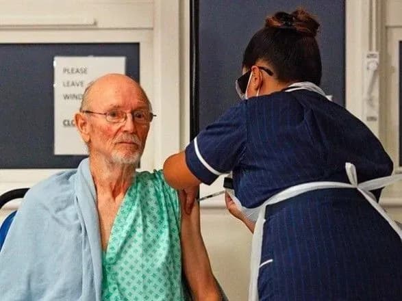 u-britaniyi-pomer-schepleniy-vid-covid-19-vilyam-shekspir