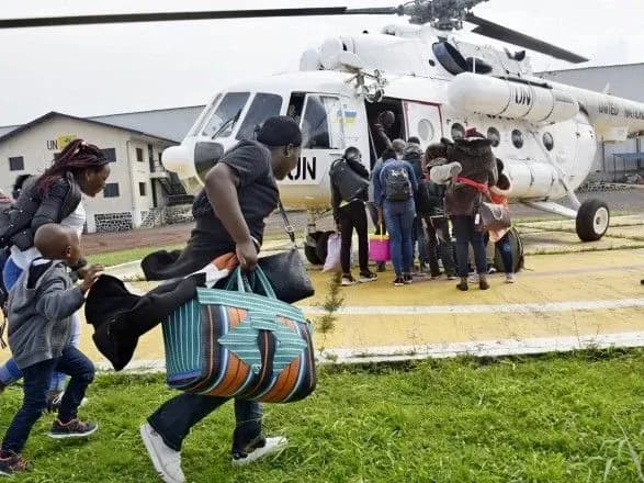 ukrayinski-mirotvortsi-berut-uchast-v-evakuatsiyi-naselennya-kongo-cherez-viverzhennya-vulkanu