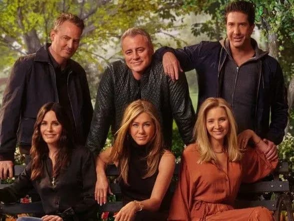 vpershe-za-17-rokiv-aktori-druziv-u-spetsvipusku-rozpovili-pro-svoyikh-personazhiv-pislya-serialu