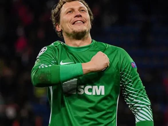 golkiper-pyatov-prodovzhiv-kontrakt-iz-shakhtarem-1