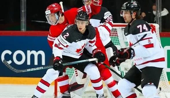 viznachilisya-pivfinalisti-chempionatu-svitu-z-khokeyu