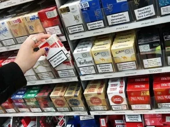 u-britaniyi-proponuyut-prodavati-sigareti-z-21-roku