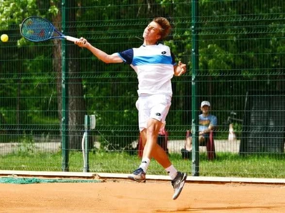 dvoye-ukrayintsiv-probilisya-do-pivfinalu-yuniorskogo-rolan-garros
