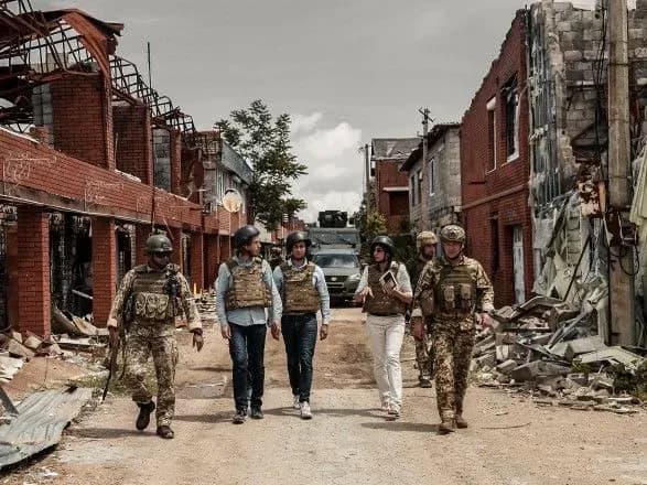 druga-lyudina-v-partiyi-makrona-pislya-vizitu-na-donbas-mi-povinni-prishvidshiti-integratsiyu-ukrayini-do-nato-ta-yes