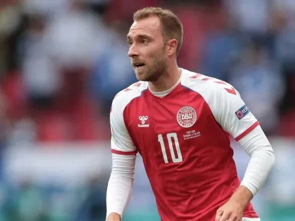 pislya-zupinki-sertsya-na-yevro-eriksena-prooperuvali