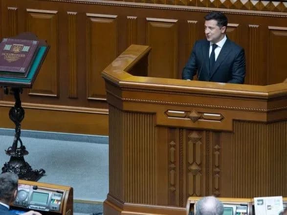 virimo-scho-shvetsiya-vtretye-pokazhe-yak-silno-lyubit-ukrayinu-zelenskiy-u-radi-pozhartuvav-pro-yevro-2020