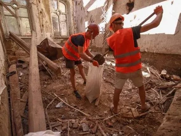 v-odeskomu-budinku-gogolya-pochalisya-protiavariyni-roboti