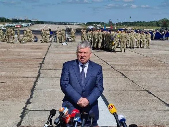 zalishayemo-sovkovist-u-minulomu-taran-kazhe-parad-na-den-nezalezhnosti-vidriznyatimetsya-vid-radyanskikh