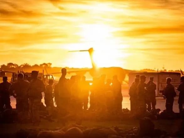 ssha-vivezli-z-afganistanu-vzhe-12-tis-osib-nato-kazhe-pro-18-tisyach-evakuyovanikh