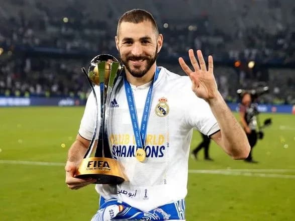 real-prodovzhiv-kontrakt-iz-providnim-napadnikom-svitu