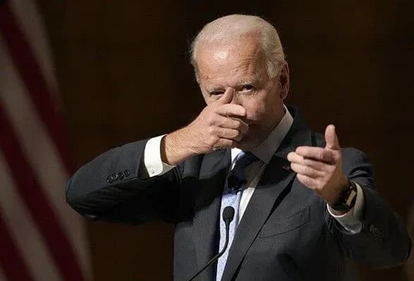 bayden-zayaviv-scho-nakazav-zavdati-udaru-u-vidpovid-na-terakti-v-aeroportu-kabula