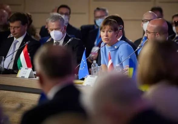 sanktsiyi-za-aneksiyu-krimu-dopomagayut-poznachiti-chervoni-liniyi-dlya-rosiyi-prezident-estoniyi