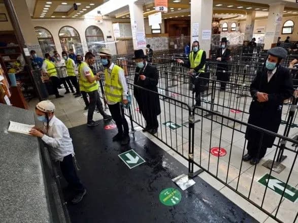 golovniy-rabin-ukrayini-na-svyatkuvannya-rosh-ga-shana-pribulo-vzhe-ponad-5-tis-khasidiv