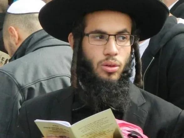 v-uman-privezli-mayzhe-20-tisyach-antiseptikiv-i-190-tisyach-masok-dlya-khasidiv-palomnikiv