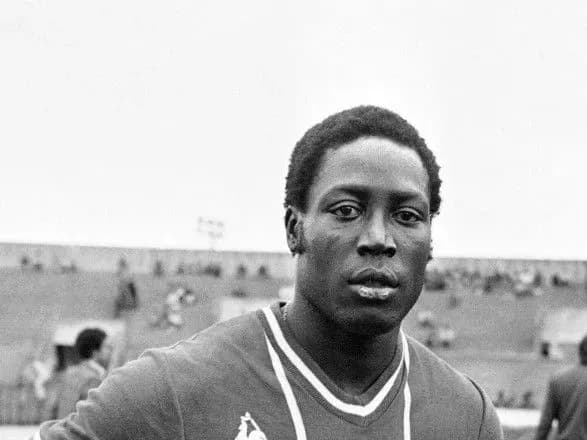 pomer-frantsuzkiy-futbolist-zhan-pyer-adams-yakiy-probuv-u-komi-39-rokiv