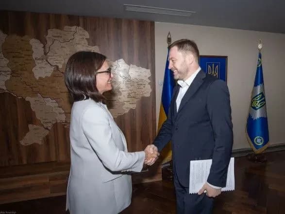 ukrayina-ta-kanada-posilyuyut-dialog-z-migratsiynikh-pitan-zokrema-mobilnosti-molodi