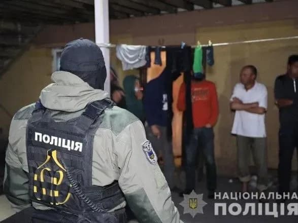 na-dnipropetrovschini-u-trudovomu-rabstvi-utrimuvali-ponad-100-lyudey