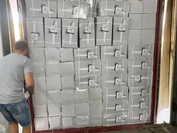 benzopili-na-5-milyoniv-cherez-odesu-provezli-kontrabandu-z-kitayu