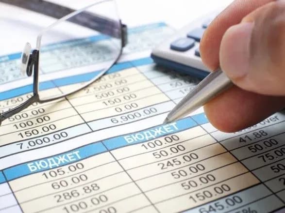 u-kabminu-pogano-z-prognozuvannyam-ekonomisti-pro-pokazniki-byudzhetu-ukrayini-na-2022-rik