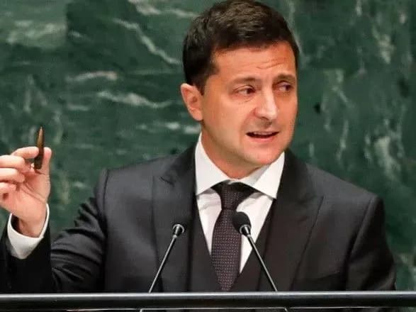 zelenskiy-svit-provaliv-ispit-na-covid-19-ispit-na-yednist