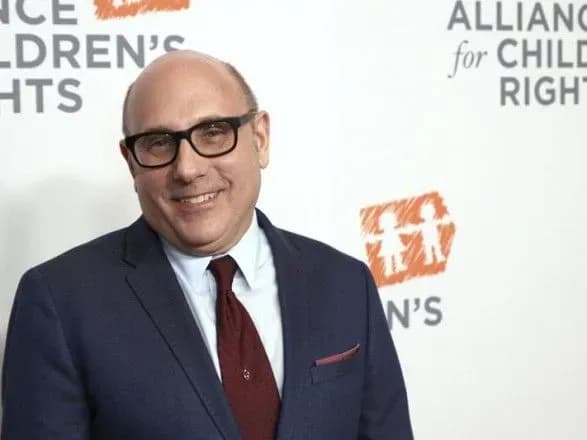 pomer-aktor-serialu-seks-u-velikomu-misti