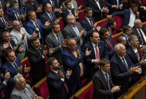 vr-skhvalila-zakonoproekt-pro-deoligarkhizatsiyu