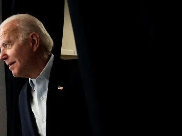 bayden-zrobiv-tretye-scheplennya-vid-koronavirusu