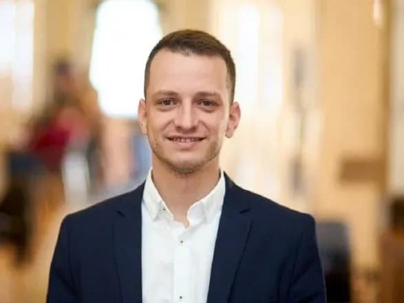 viyizne-zasidannya-slug-narodu-v-truskavtsi-zustrichi-z-silovim-blokom-ne-bude