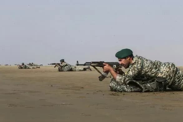 vpershe-pislya-rozpadu-radyanskogo-soyuzu-iran-provodit-mashtabni-viyskovi-navchannya-bilya-kordoniv-azerbaydzhanu
