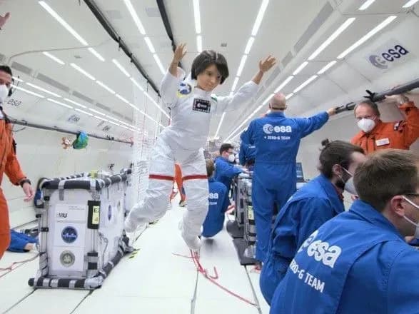 yevropeyske-kosmichne-agentstvo-vidpravilo-v-kosmos-lyalku-barbi