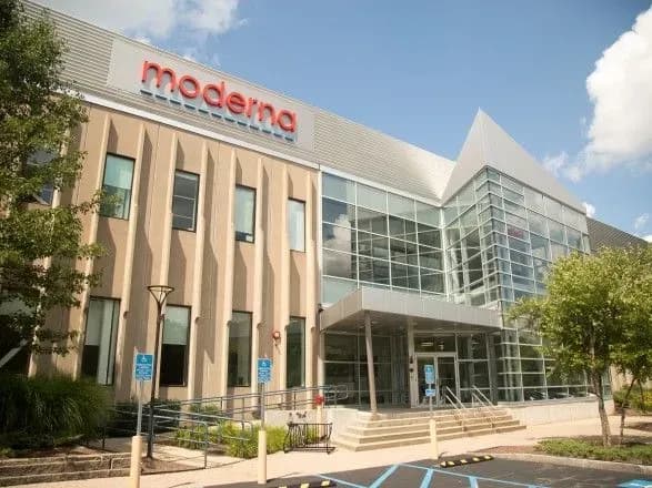 moderna-za-500-mln-dolariv-pobuduye-v-afritsi-fabriku-z-virobnitstva-vaktsin