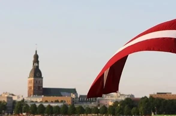 latviya-vvodit-rezhim-ns