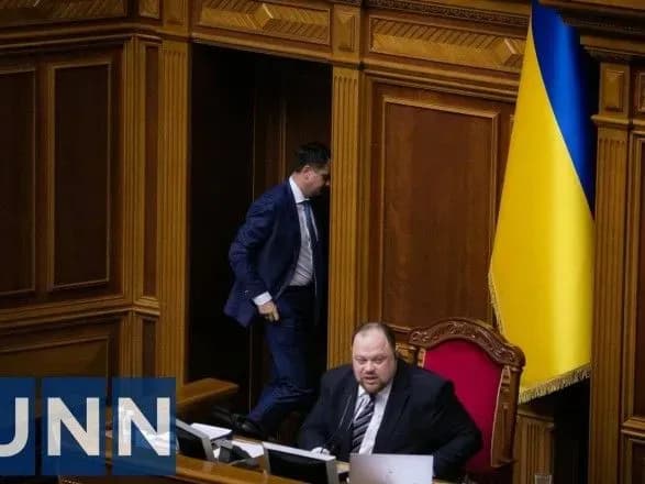 tisk-na-deputativ-buv-zheleznyak-pro-vidstavku-razumkova