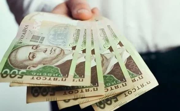 v-ukrayini-z-nastupnogo-roku-minimalna-pensiya-ridnim-zagiblikh-v-ato-oos-zroste-do-7800-grn