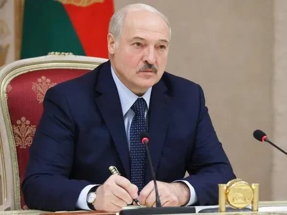 lukashenko-prizupiniv-ugodu-mizh-bilorussyu-i-yes-pro-readmisiyu