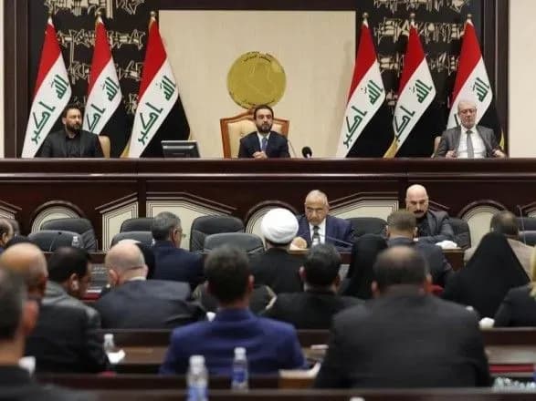 u-parlament-iraku-obrano-zhinku-yaka-pomerla-vid-koronavirusu-mayzhe-dva-misyatsi-tomu