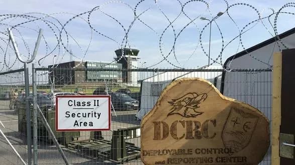 nato-vvelo-v-ekspluatatsiyu-novu-aviabazu-v-latviyi