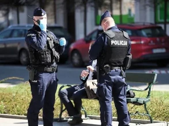 u-polschi-ukrayinets-rozgromiv-primischennya-zaliznitsi-yomu-zagrozhuye-5-rokiv-uvyaznennya