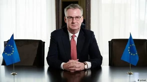 pyatiy-paket-sanktsiy-yes-proti-lukashenka-tsillyu-stanut-organizatori-perepravki-migrantiv